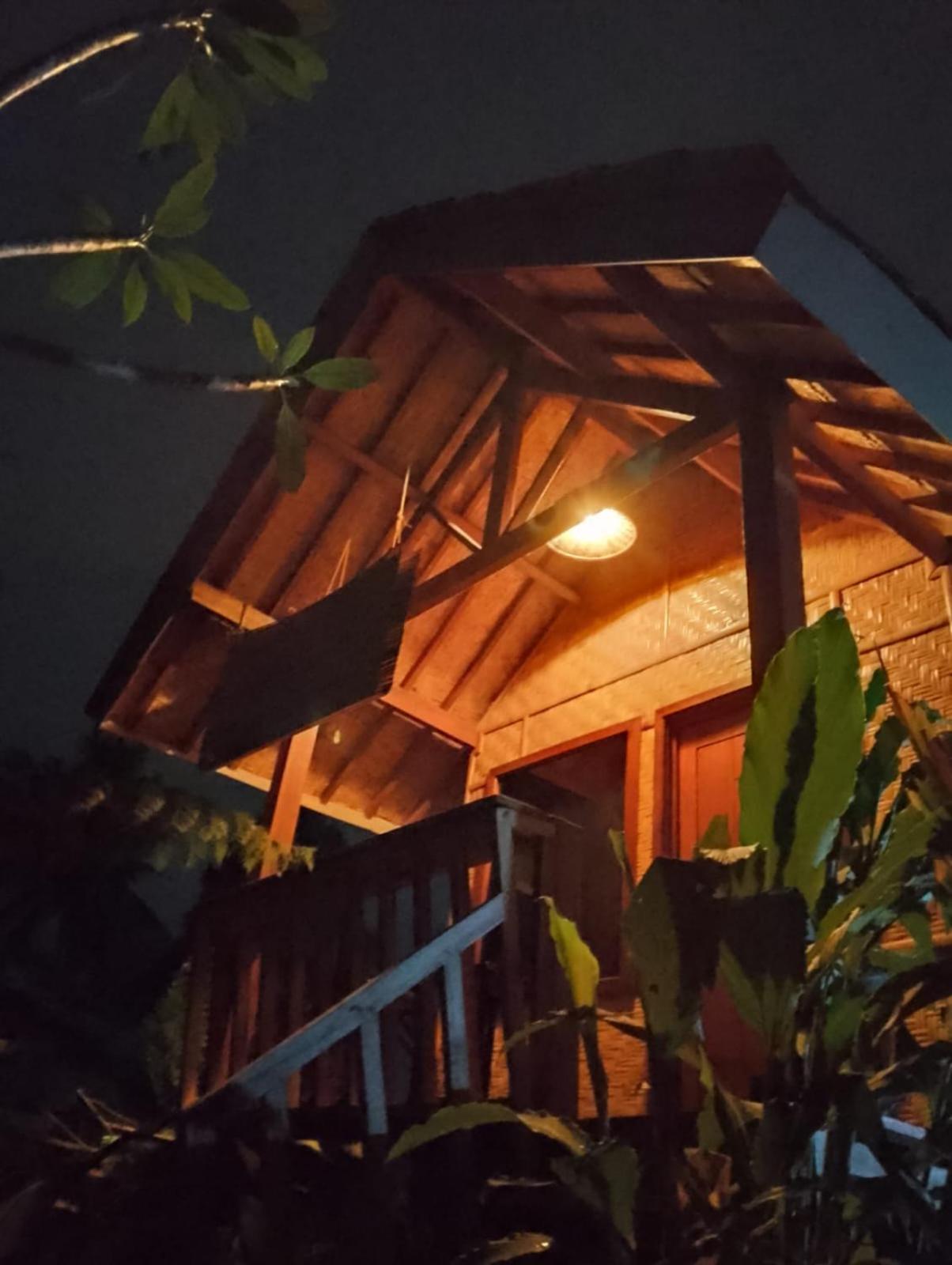 Citra Homestay Tetebatu Esterno foto
